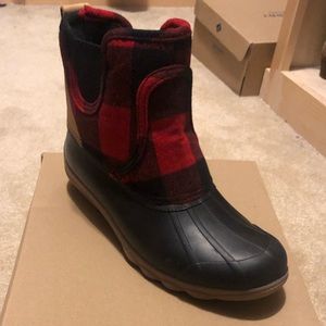 Sperry buffalo plaid duck boot